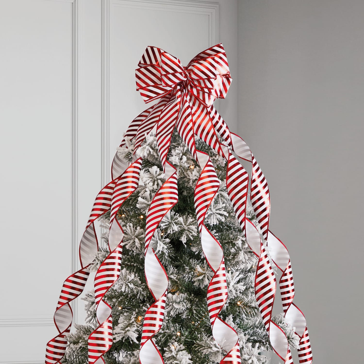 Festive Feeling Ribbon Tree Topper, product image 4